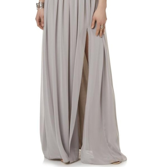 โญ๏ธFINAL SALE ITEMโญ๏ธ๐Chiffon Lace Sequin Bodice Maxi Gown๐ - Picture 4 of 6